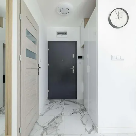 Stylowy Z Balkonem Parkingiem Oraz Strefa Wellness By Renters Apartment Dziwnow